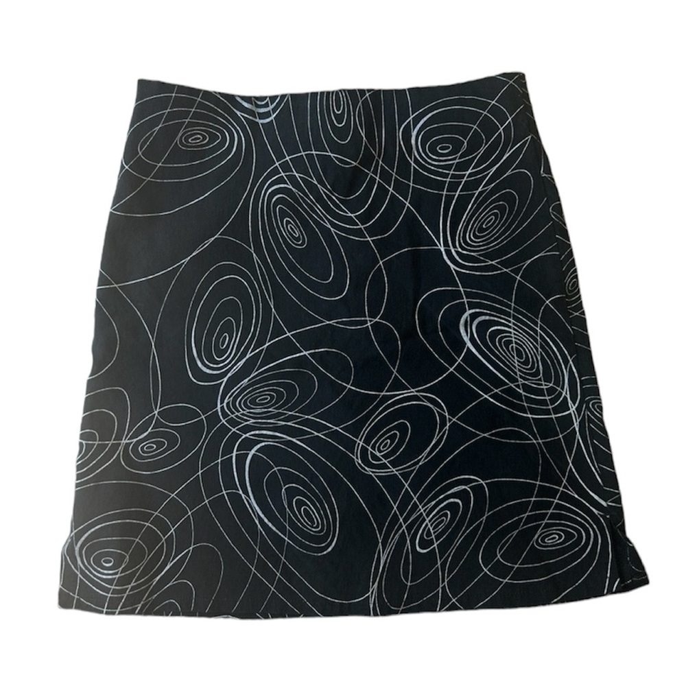 black spiral skirt